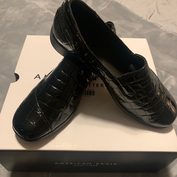 ❤️GORGEOUS AND BRAND NEW CLARKS BLACK FAUX CROC LEATHER LOAFERS IN SIZE 9M❤️ - Picture 5 of 9